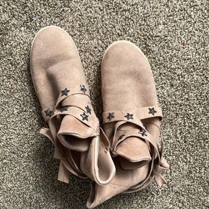 4.5 beige bootie